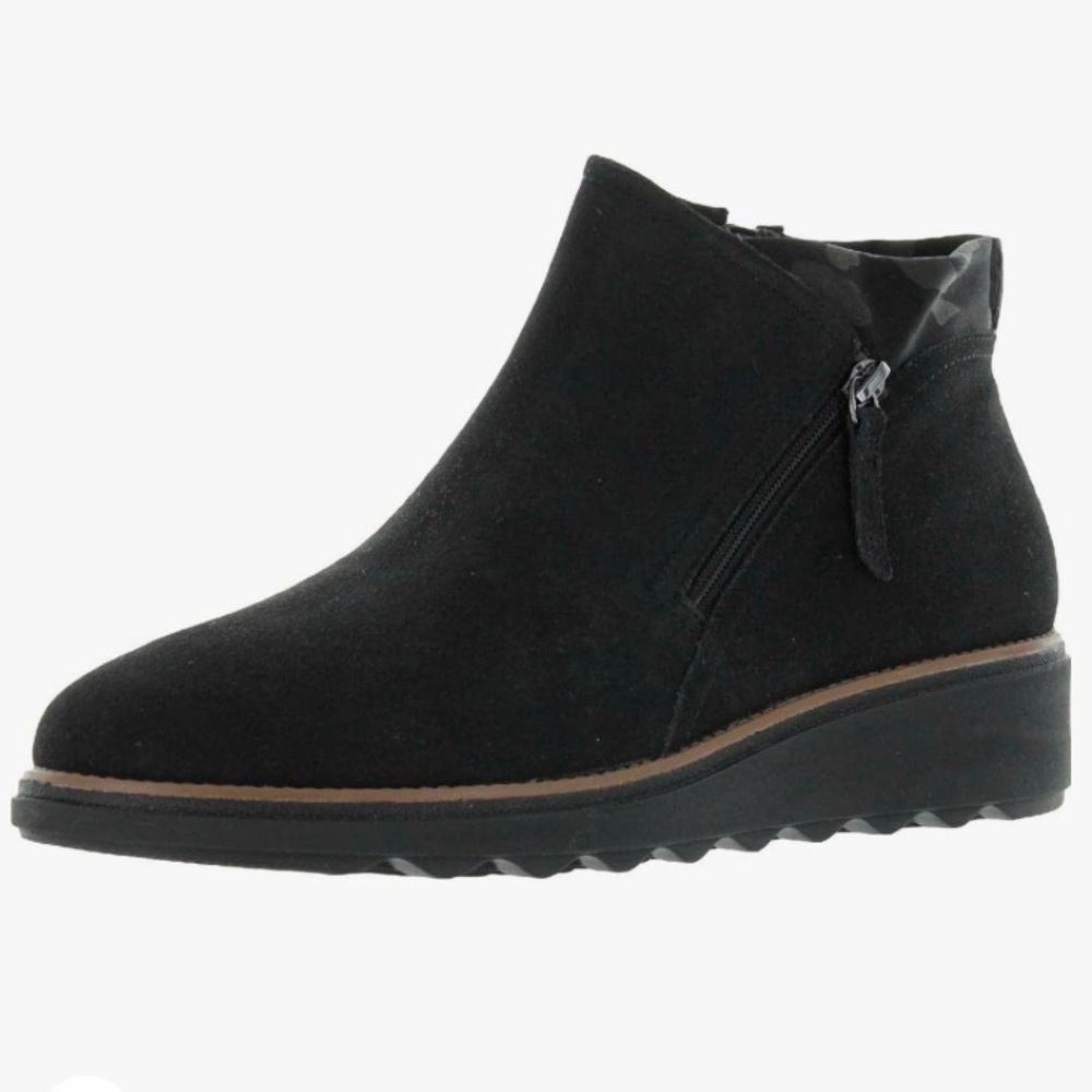 Clarks Collection Sharon Ease Black Suede Leather Ankle Booties Size 6.5 NIB